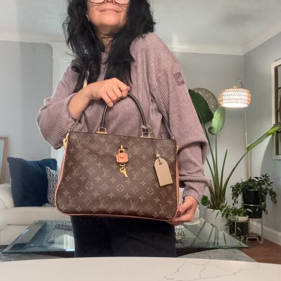 Louis Vuitton Millefeuille Tote - Beige tones - Picture 2 of 16